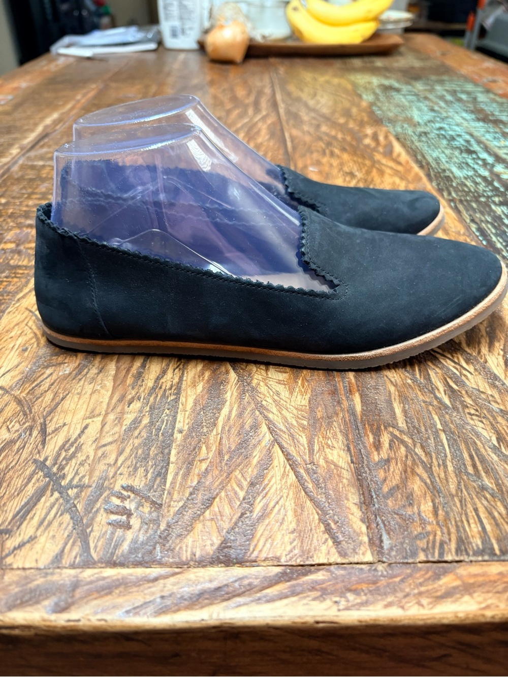UGG Vista Slip-on Flats In Black Nubuck Leather Suede Black Scallop-Trim Size 7 - Picture 5 of 11